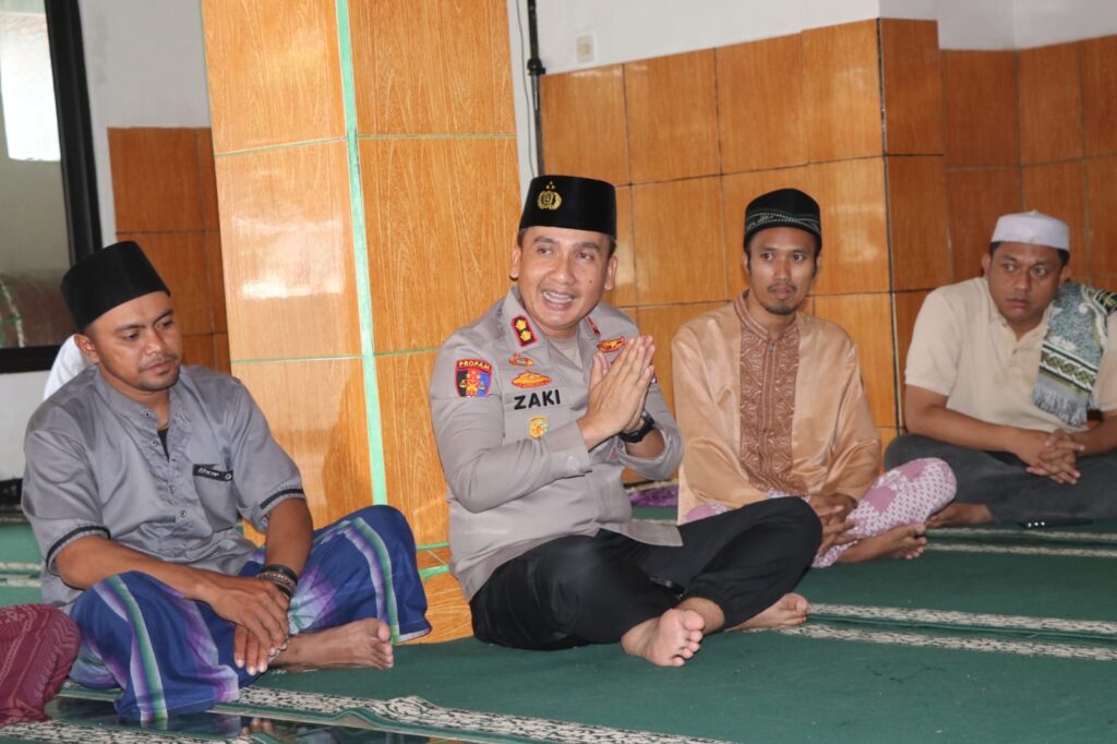 Kapolres Lebak Sampaikan Pesan Kamtibmas Lewat Kultum Ashar di Mushola Baitul Mu&rsquo;minin