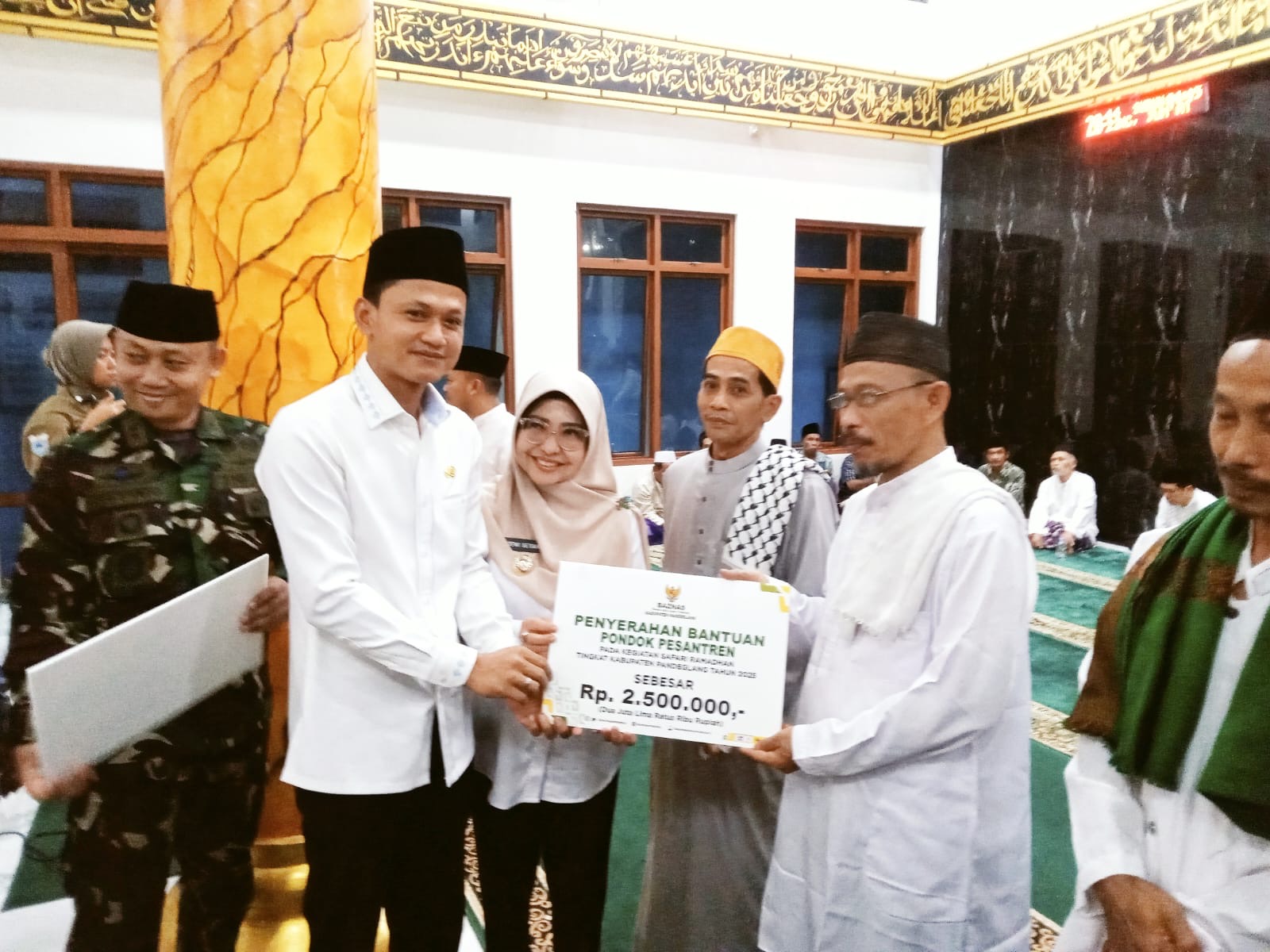 Gelar Safari Ramadan, Bupati dan Wakil Bupati Pandeglang Ajak Warga Bangun Kebersamaan untuk Wujudkan Pembangunan