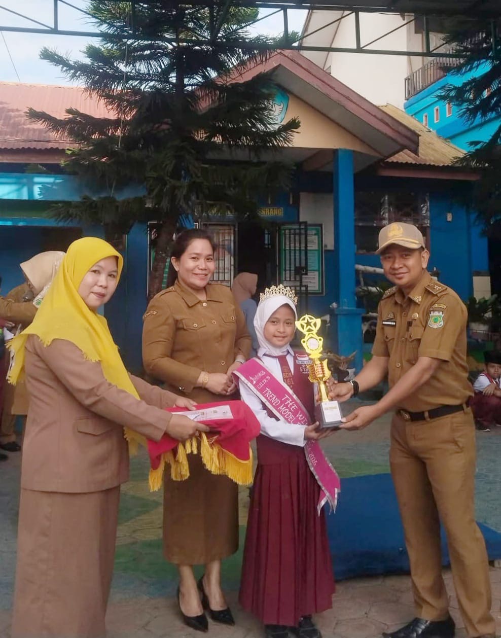 Sabet Juara Umum 1 Trend Model Indonesia di Tingkat Provinsi, UPT SDN 161 Lolos ke Tingkat Nasional. 